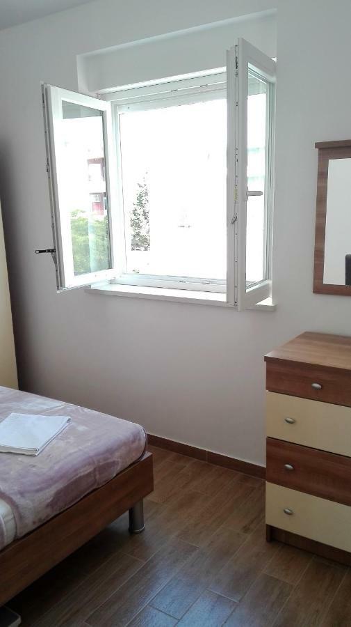 Appartement Sibenska Oaza à Šibenik Extérieur photo