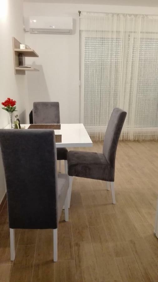 Appartement Sibenska Oaza à Šibenik Extérieur photo
