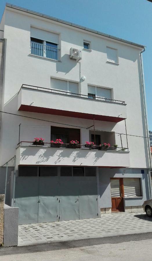 Appartement Sibenska Oaza à Šibenik Extérieur photo