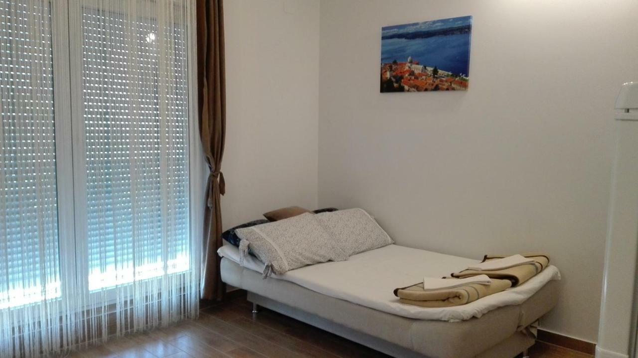 Appartement Sibenska Oaza à Šibenik Extérieur photo